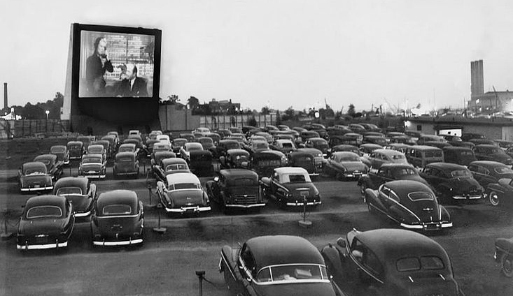 Ford: Turning Driverless Cars into Movie Theaters