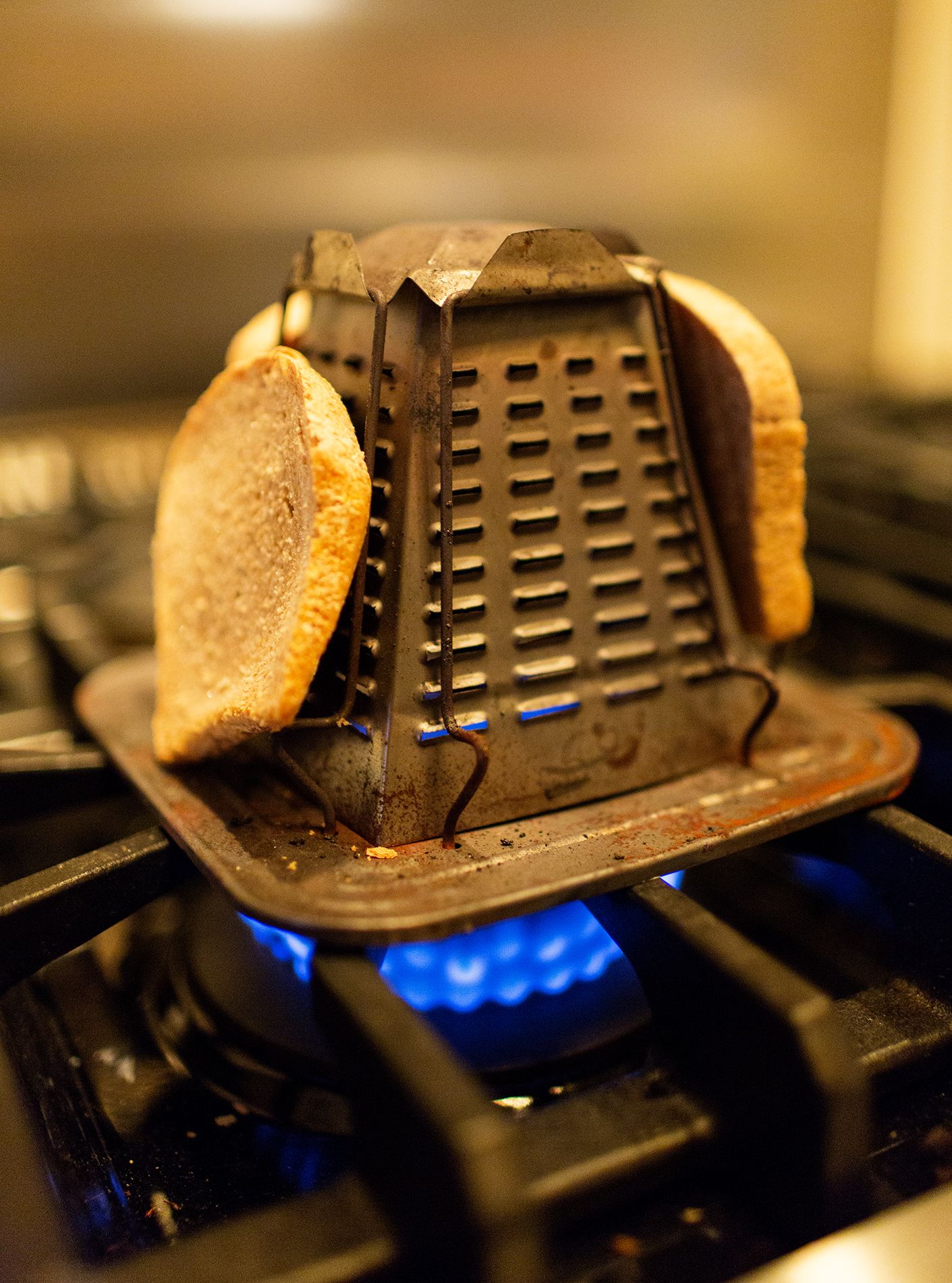 1900's toaster